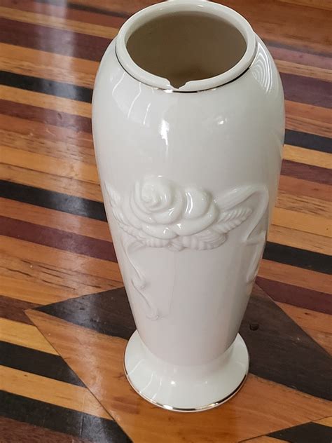 lennox vase